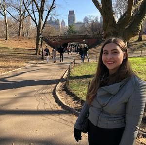 Meet your Posher, Carrie